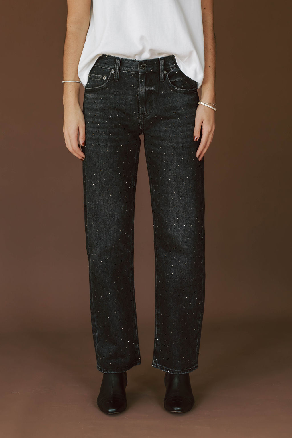 Lexi Mid Rise Bowed Straight Jean