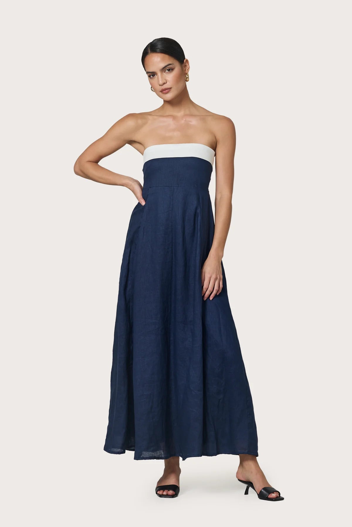 Alora Linen Navy Dress