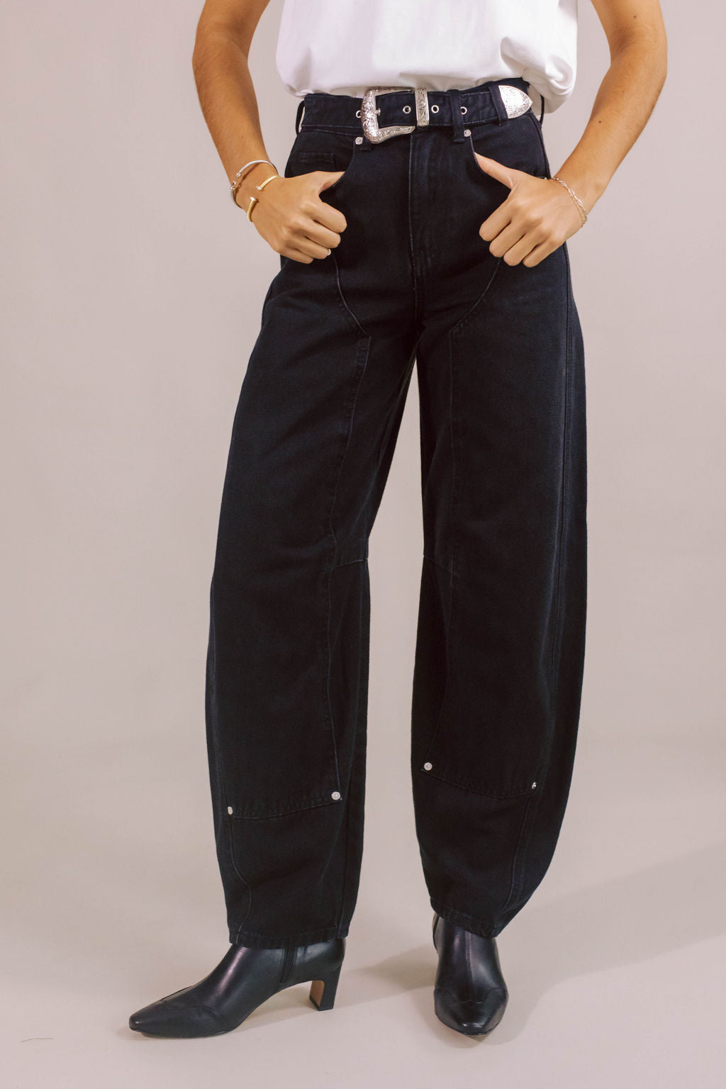 Wild Card Barrel Jeans