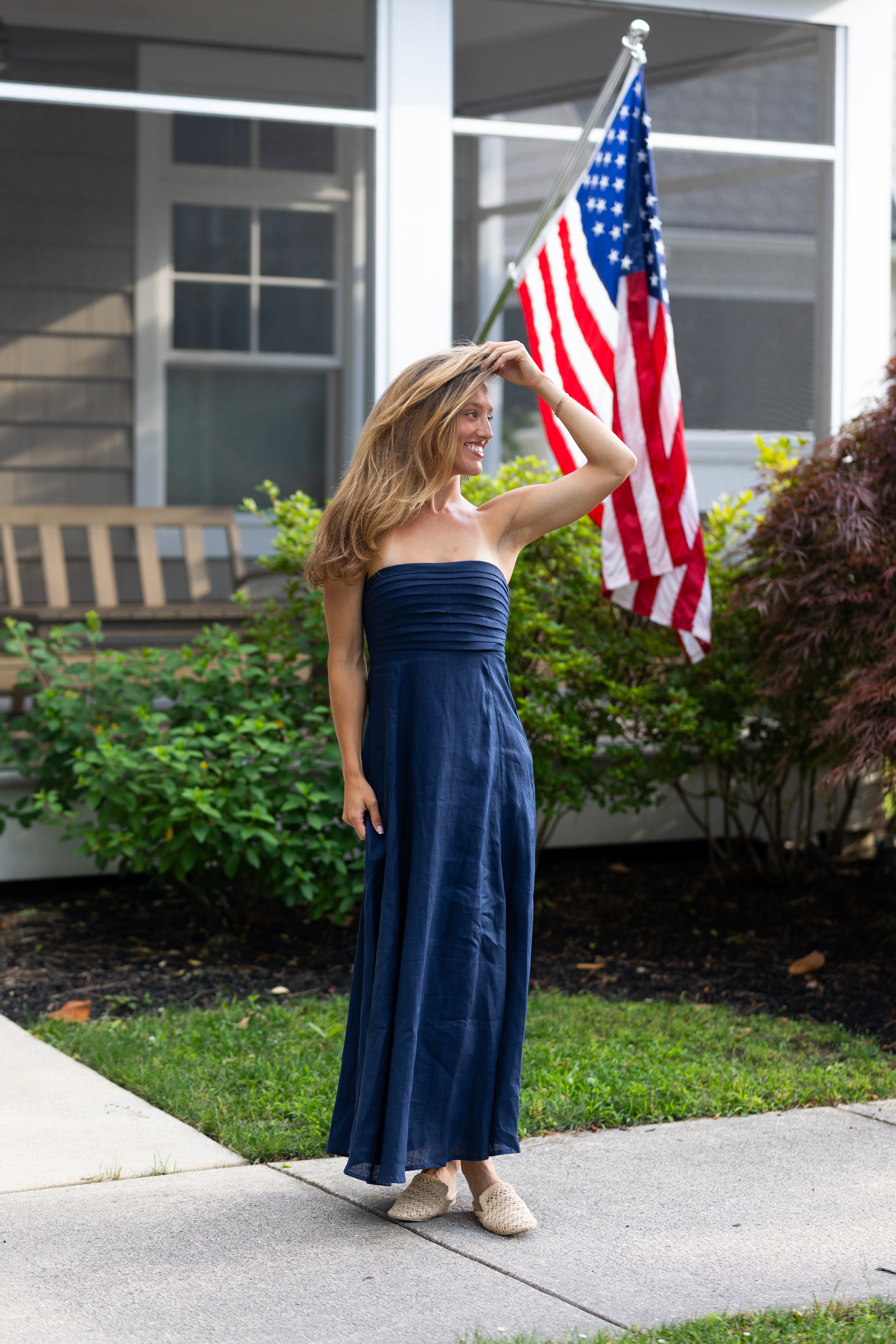 Talia Navy Linen Maxi Dress