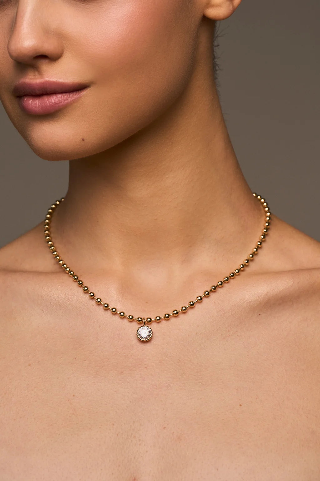Cleo Oval Necklace