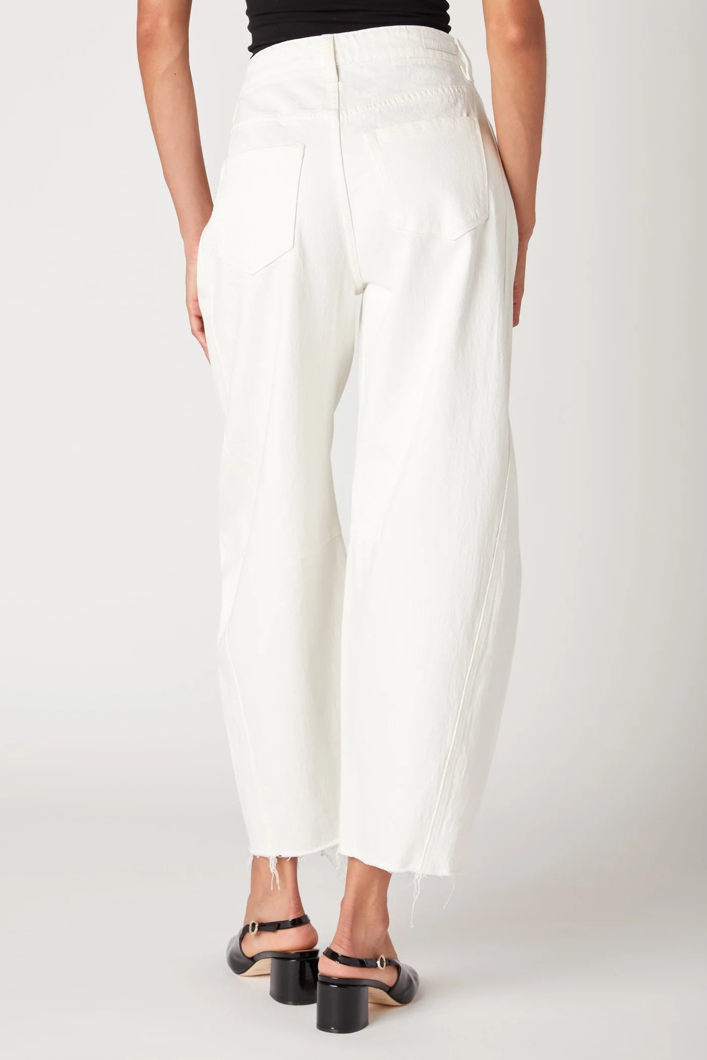 Avery White Barrel Jean