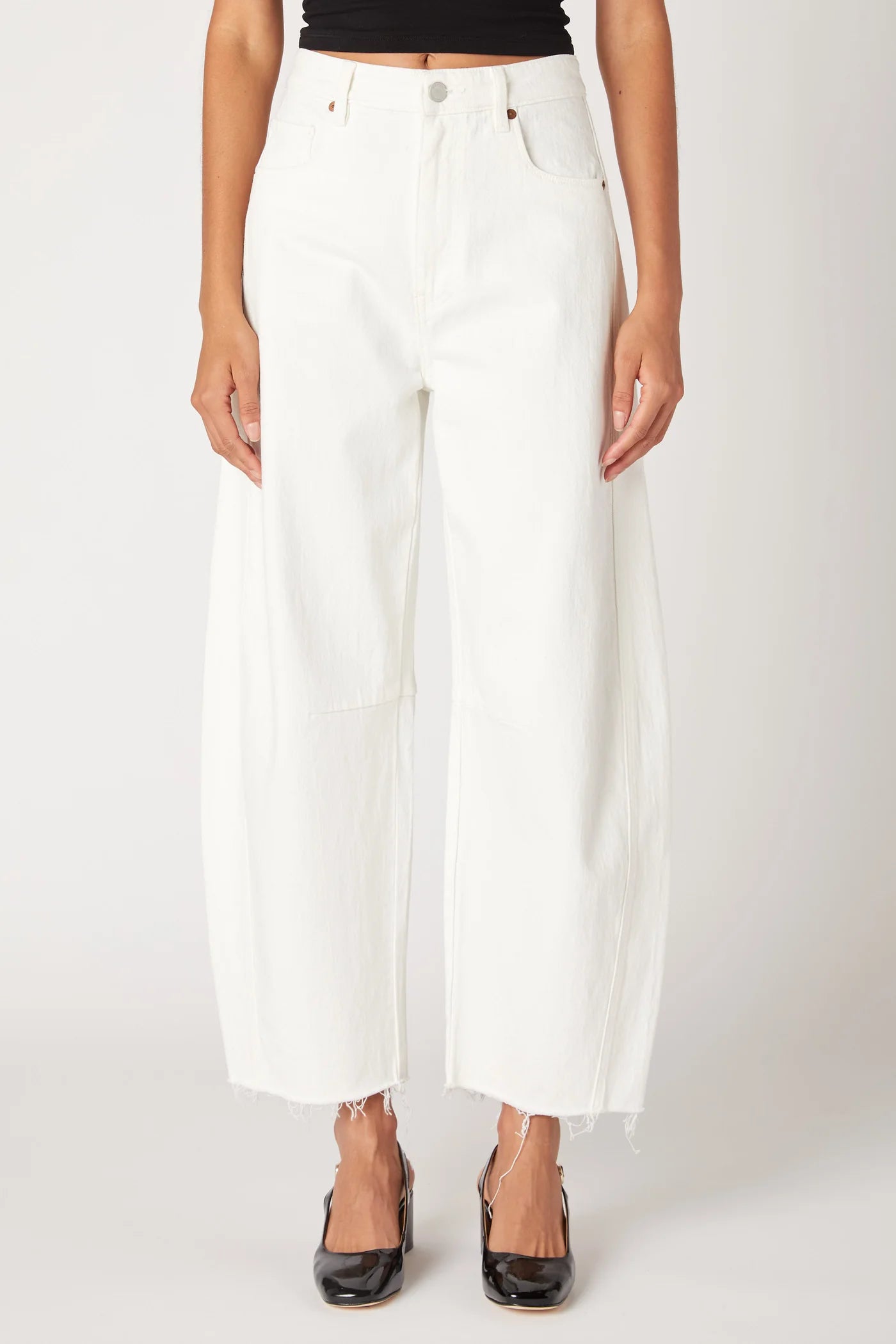 Avery White Barrel Jean