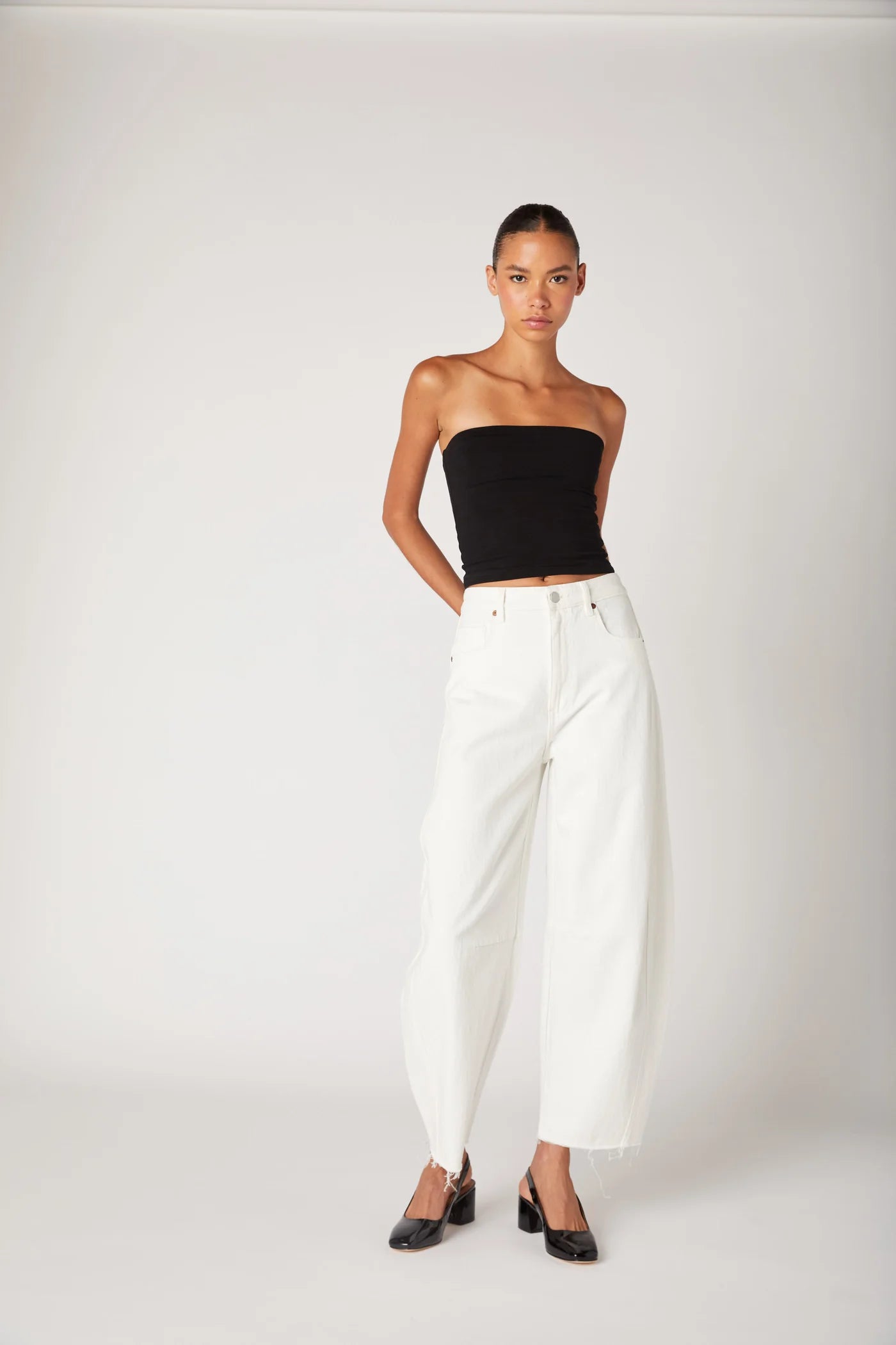 Avery White Barrel Jean